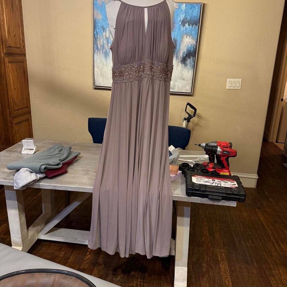 Rm richards sleeveless formal gown